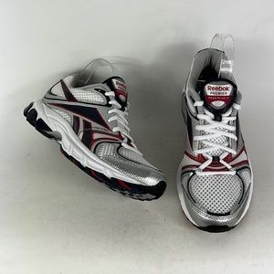 New Reebok white silver red premier road plus VI running sneakers mens size 7